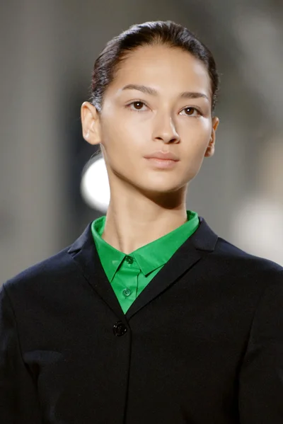 Look 3